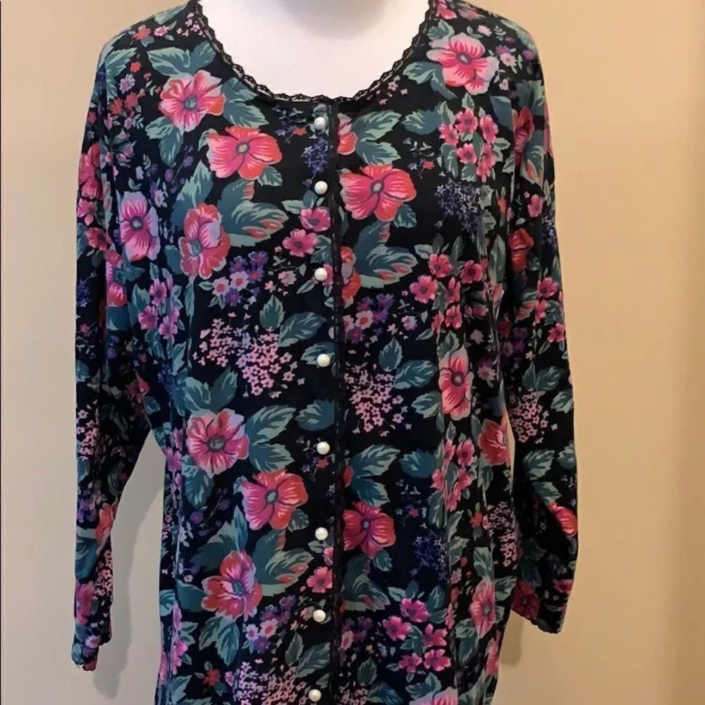 Vintage Gold label Victoria’s Secret sleep shirt